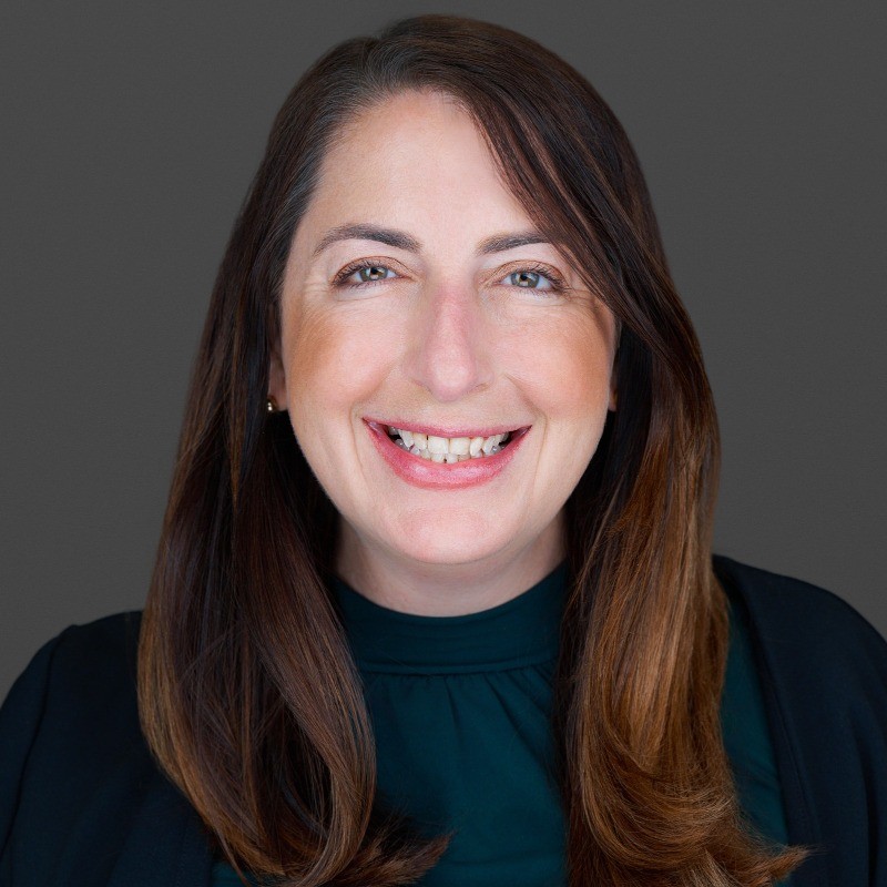 Rhonda headshot